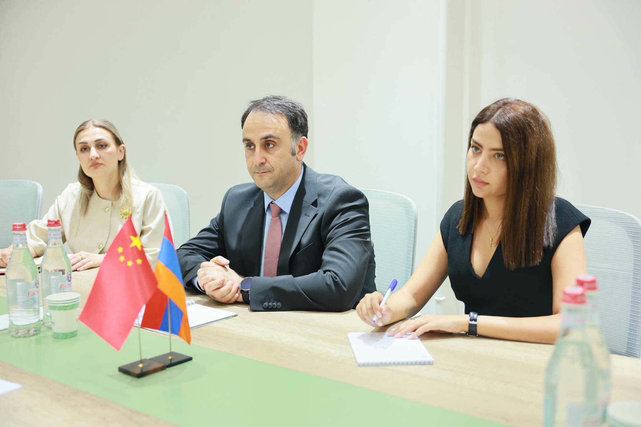 Արամ Մեյմարյանն ընդունել է Լի Սինվեյին